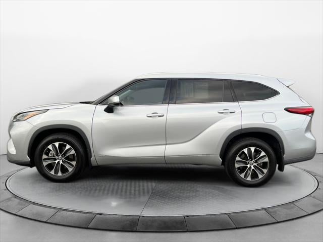 2022 Toyota Highlander Hybrid Hybrid XLE