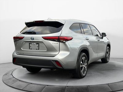 2022 Toyota Highlander Hybrid Hybrid XLE