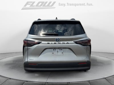 2025 Toyota Sienna XLE