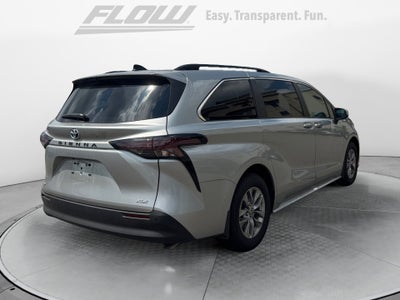 2025 Toyota Sienna XLE