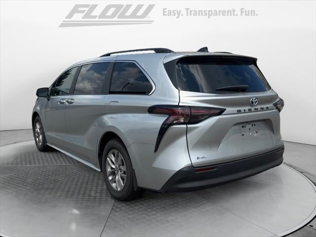 2025 Toyota Sienna XLE