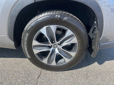 2026 Toyota Highlander Hybrid Hybrid XLE