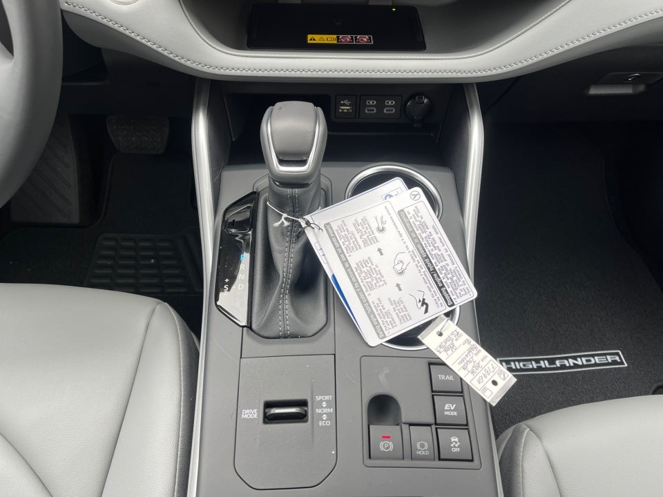 2026 Toyota Highlander Hybrid Hybrid XLE