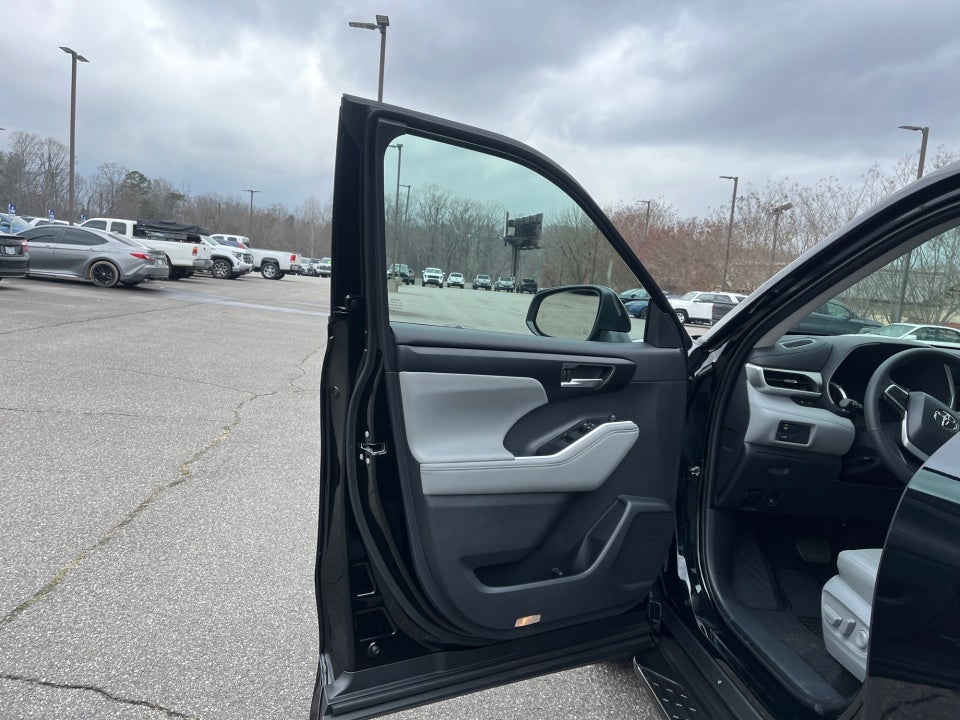 2026 Toyota Highlander Hybrid Hybrid XLE