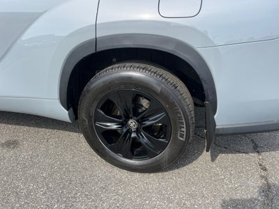 2025 Toyota Highlander Hybrid Hybrid XLE Nightshade