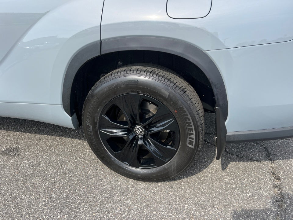 2025 Toyota Highlander Hybrid Hybrid XLE Nightshade