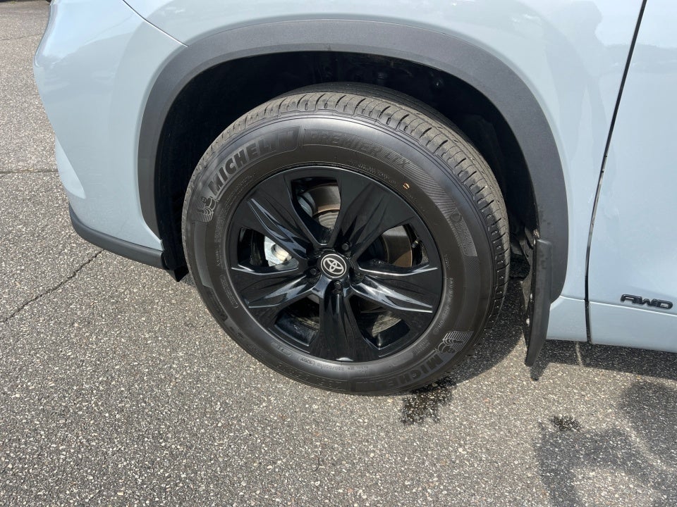 2025 Toyota Highlander Hybrid Hybrid XLE Nightshade