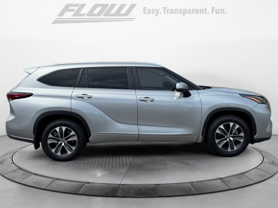 2025 Toyota Highlander Hybrid XLE