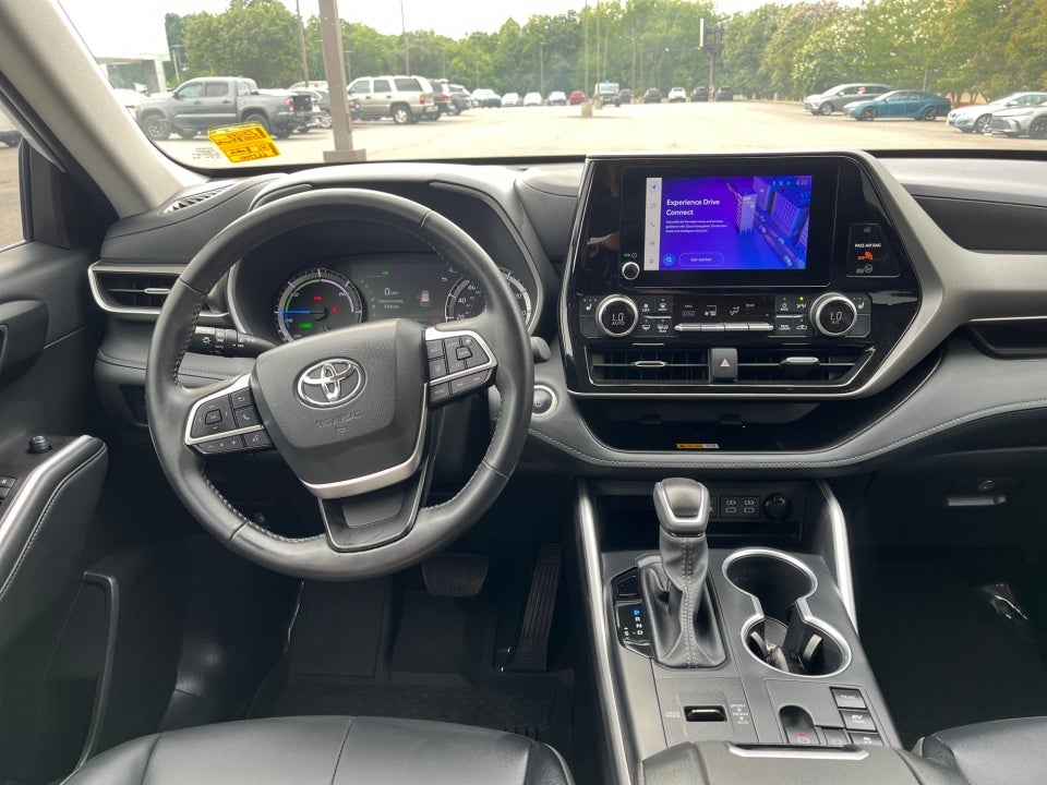 2025 Toyota Highlander Hybrid Hybrid XLE