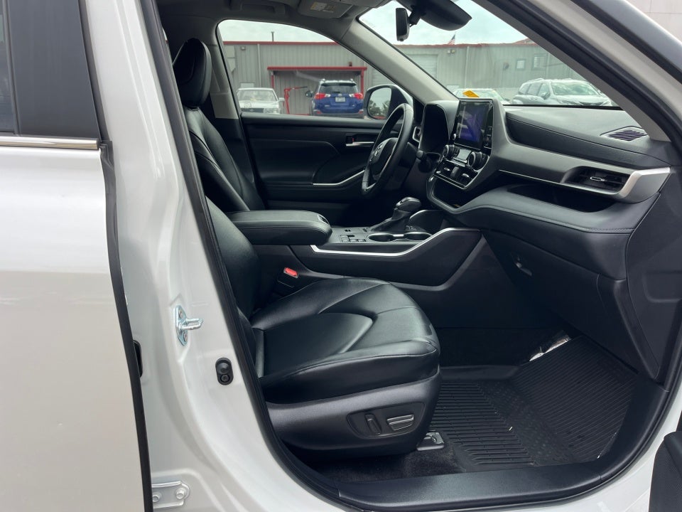 2025 Toyota Highlander Hybrid Hybrid XLE