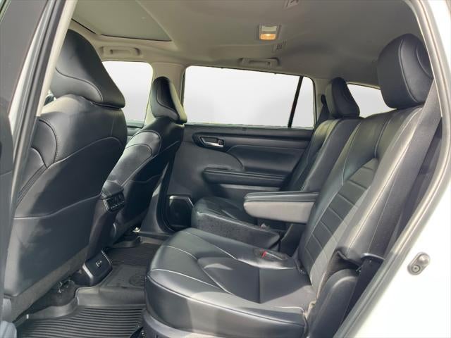 2025 Toyota Highlander Hybrid Hybrid XLE
