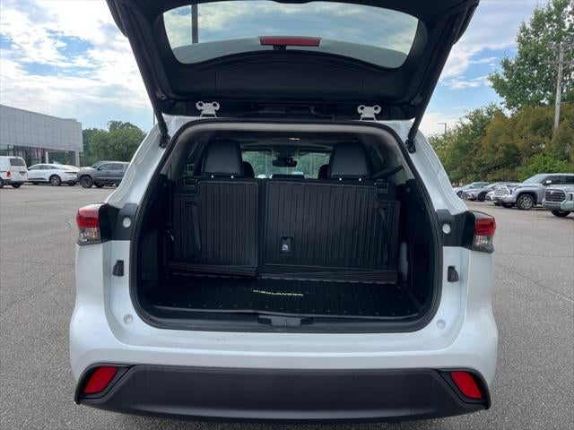 2025 Toyota Highlander Hybrid Hybrid XLE