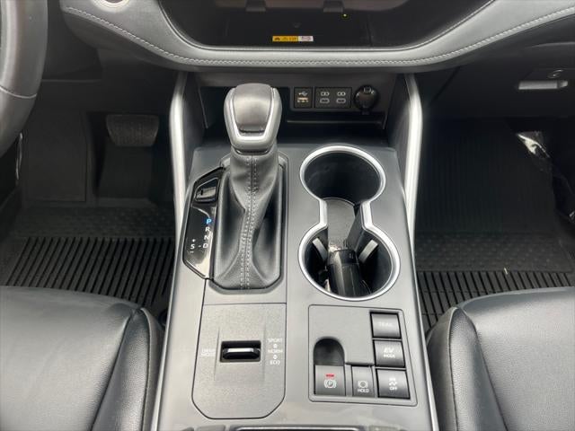 2025 Toyota Highlander Hybrid Hybrid XLE