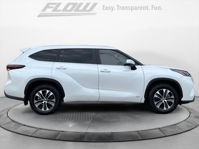 2025 Toyota Highlander Hybrid Hybrid XLE