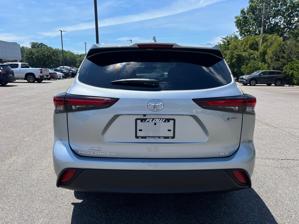 2025 Toyota Highlander Hybrid XLE