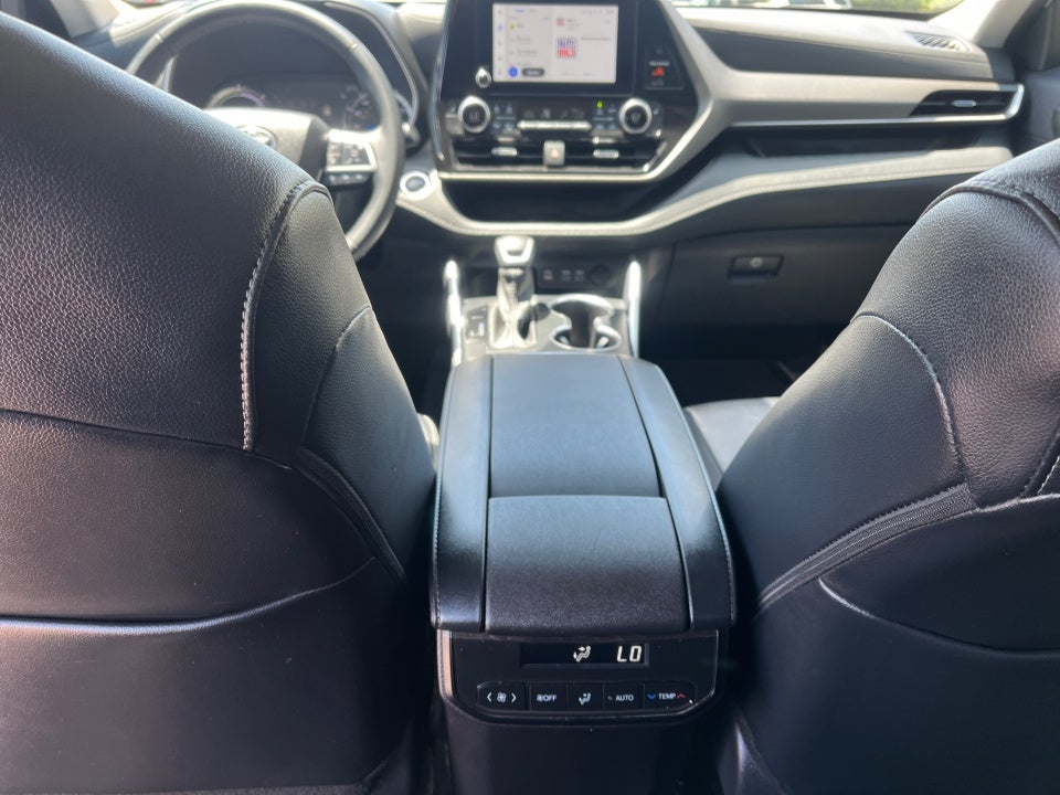 2025 Toyota Highlander Hybrid XLE