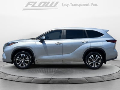2025 Toyota Highlander Hybrid XLE