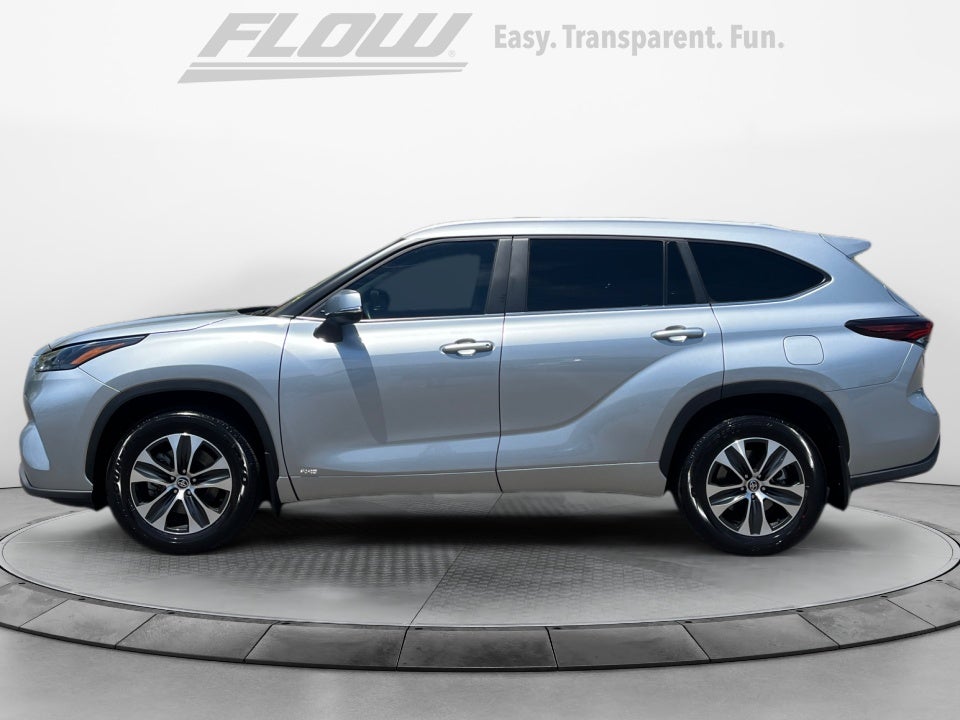 2025 Toyota Highlander Hybrid XLE