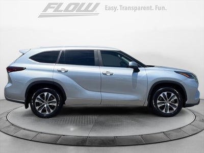 2025 Toyota Highlander Hybrid XLE