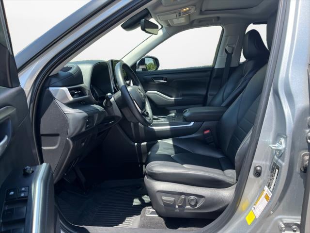 2025 Toyota Highlander Hybrid XLE
