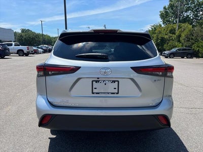 2025 Toyota Highlander Hybrid XLE