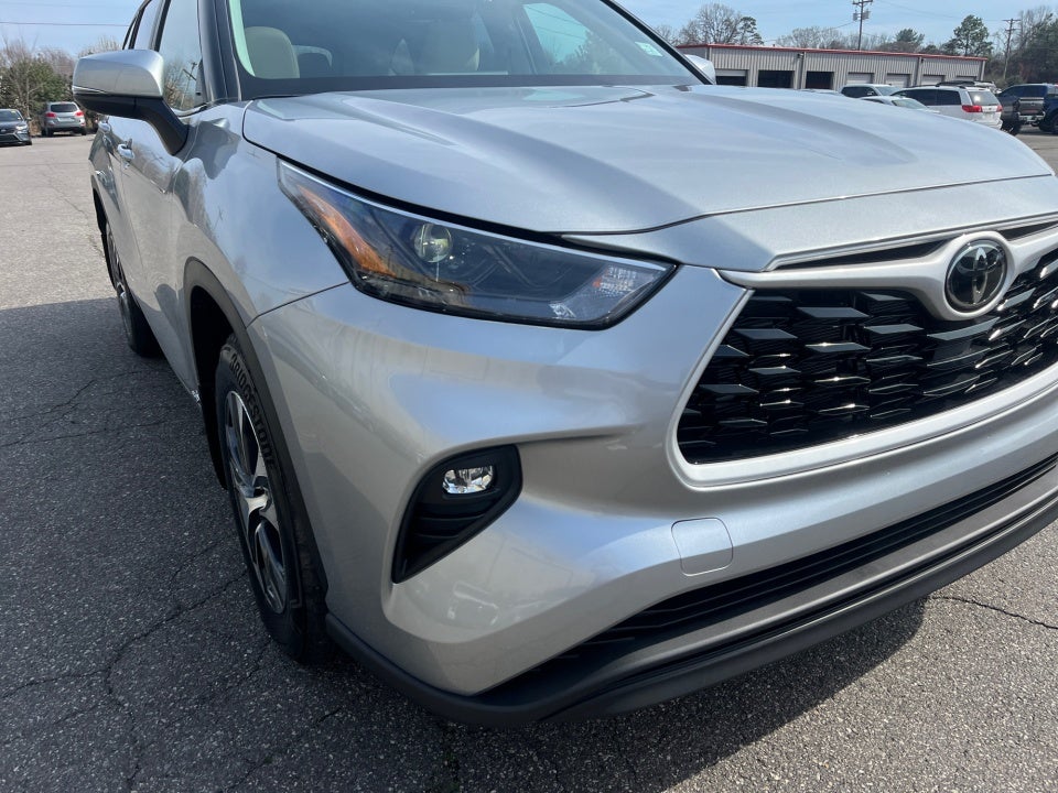 2025 Toyota Highlander Hybrid Hybrid XLE