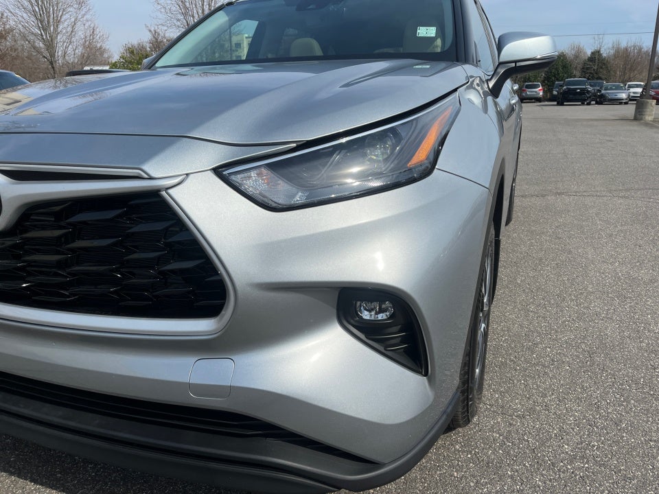 2025 Toyota Highlander Hybrid Hybrid XLE