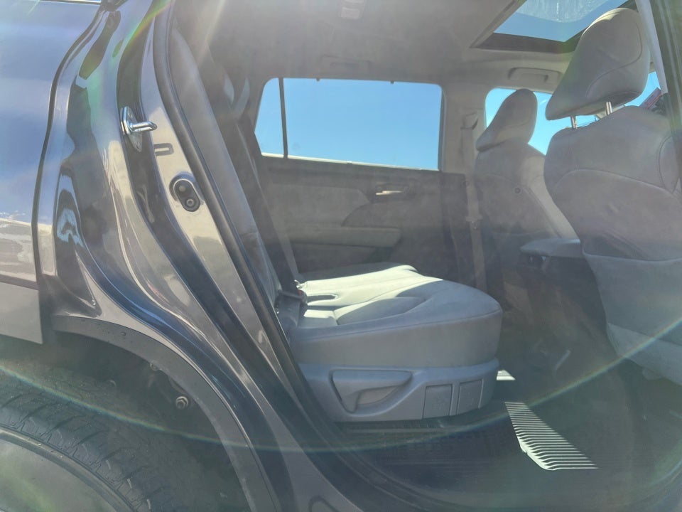 2025 Toyota Highlander Hybrid Hybrid XLE