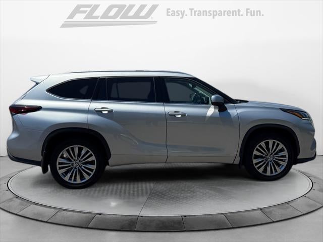 2024 Toyota HIGHLANDER Platinum