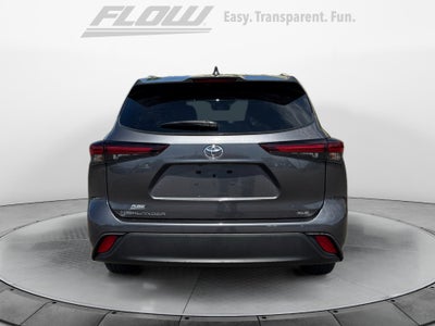 2025 Toyota HIGHLANDER XLE