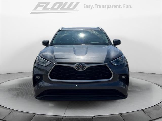2025 Toyota HIGHLANDER XLE