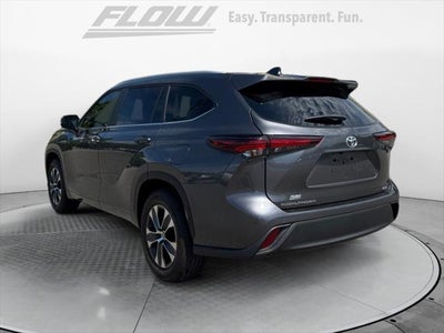 2025 Toyota HIGHLANDER XLE