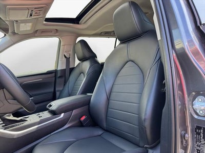 2025 Toyota HIGHLANDER XLE