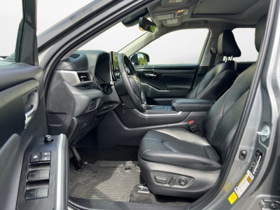2026 Toyota Highlander XLE