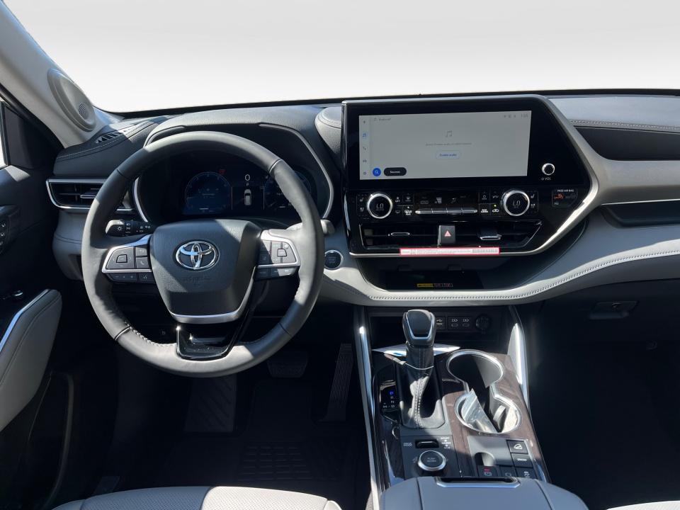2026 Toyota Highlander Limited