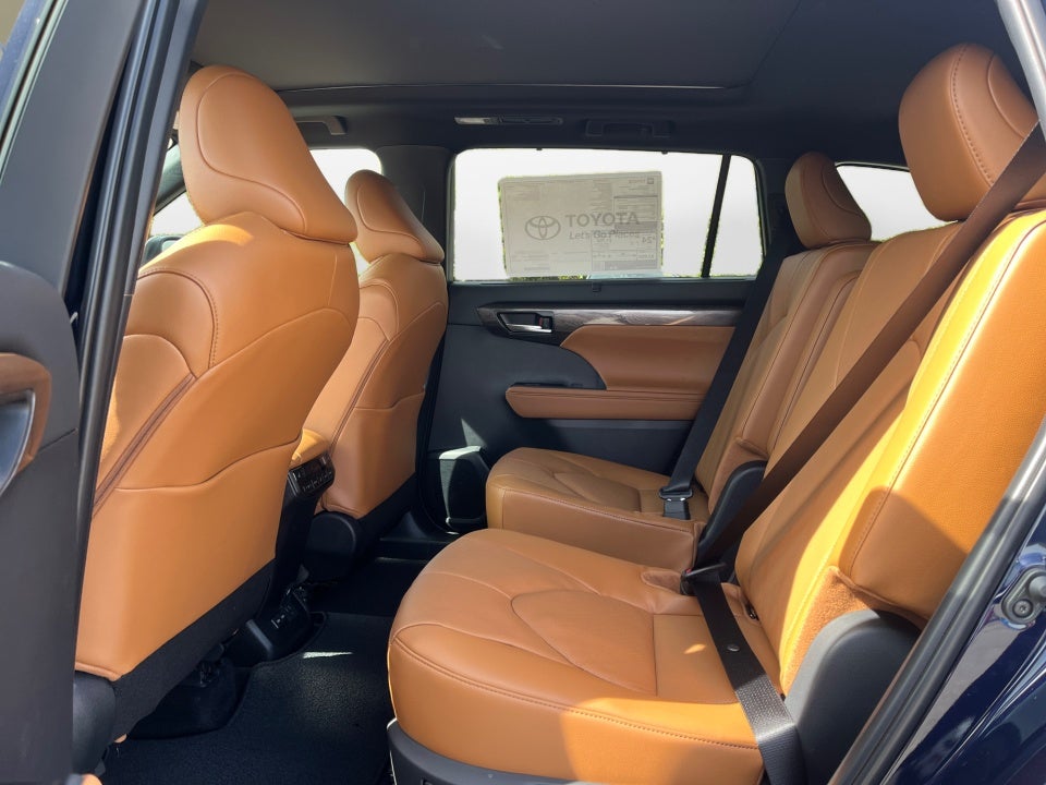 2026 Toyota Highlander Platinum