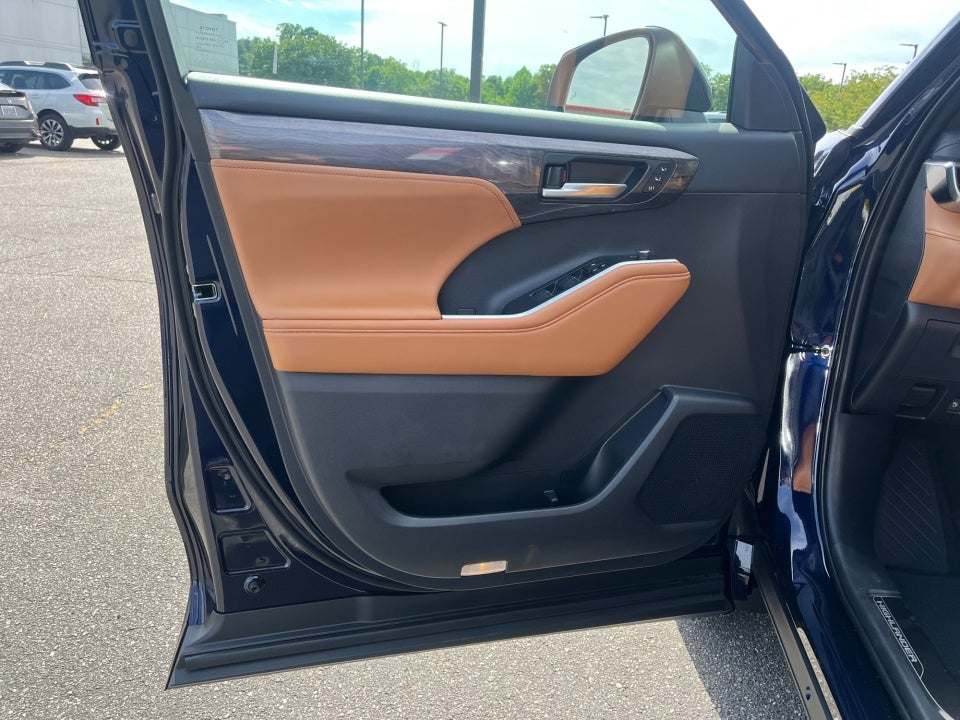 2026 Toyota Highlander Platinum