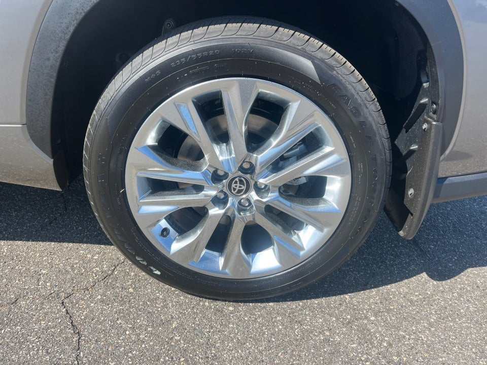 2026 Toyota Highlander Hybrid Limited