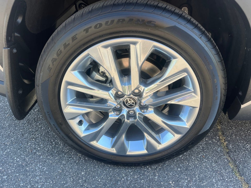 2026 Toyota Highlander Hybrid Limited