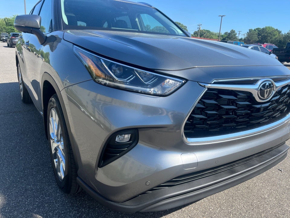 2026 Toyota Highlander Hybrid Limited