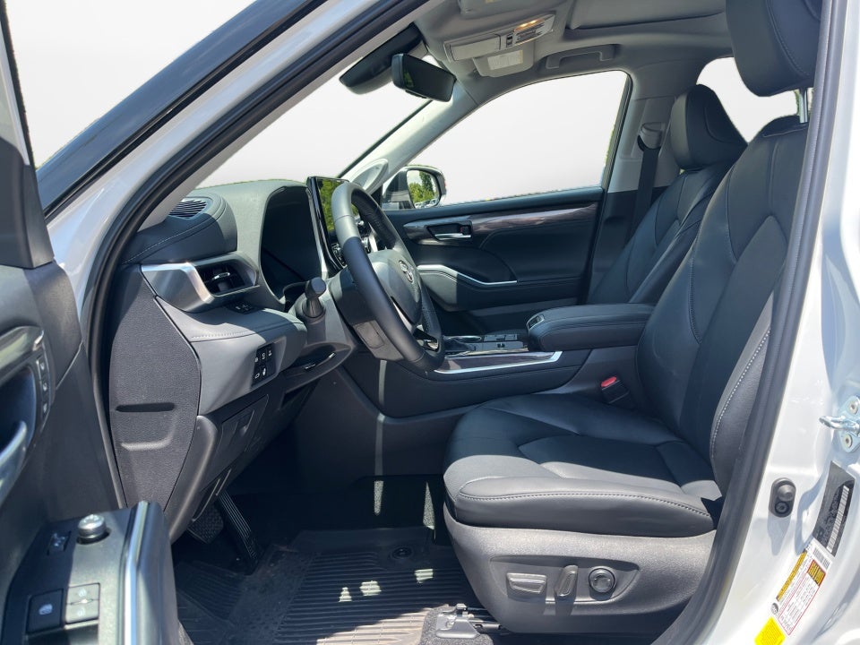2026 Toyota Highlander Hybrid Hybrid Limited