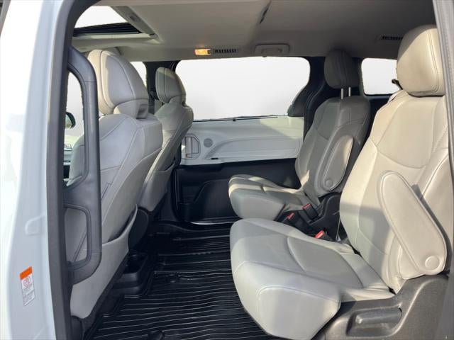 2025 Toyota SIENNA XLE XLE 8 Passenger
