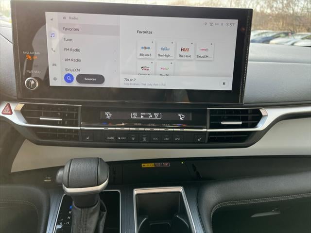 2025 Toyota SIENNA XLE XLE 8 Passenger