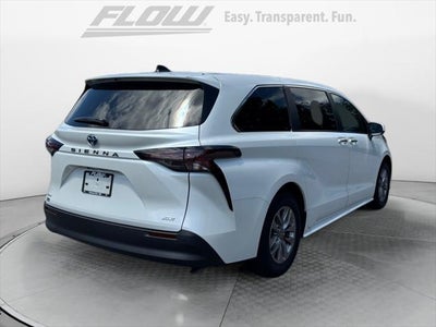 2025 Toyota Sienna XLE