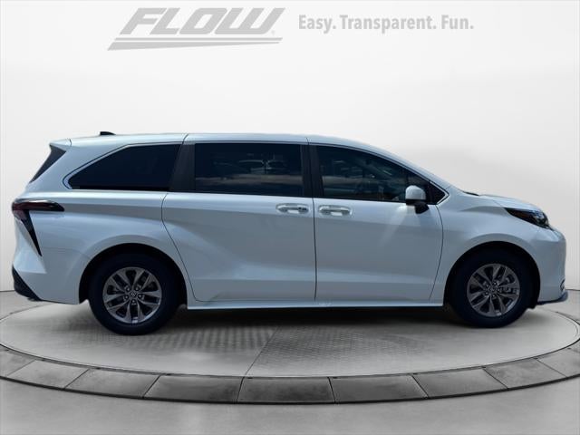 2025 Toyota Sienna XLE