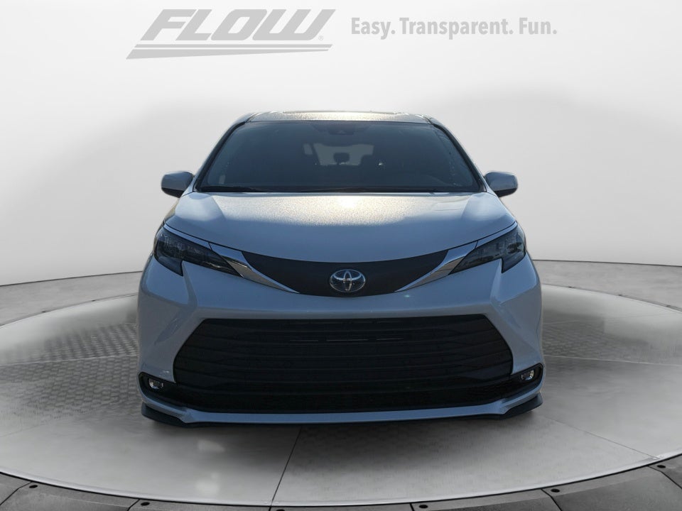 2025 Toyota SIENNA XLE XLE 8 Passenger