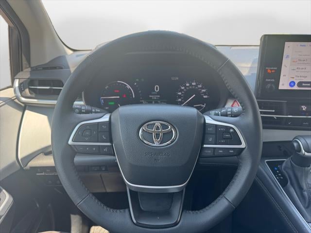 2025 Toyota Sienna XLE