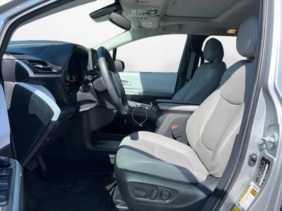 2025 Toyota Sienna XLE
