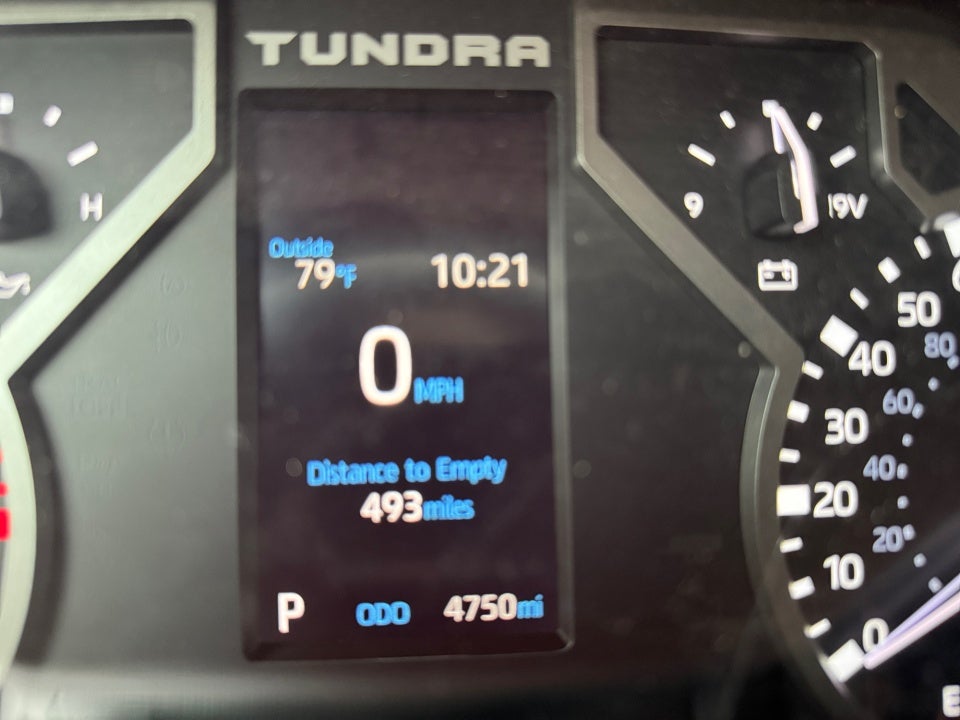 2026 Toyota Tundra SR CrewMax 5.5' Bed