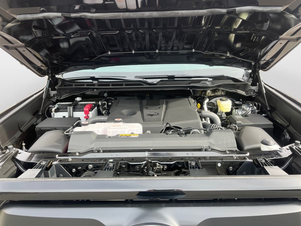 2026 Toyota Tundra SR CrewMax 5.5' Bed